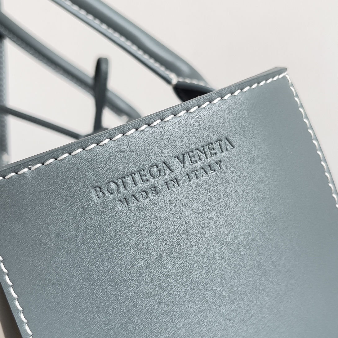 Bottega Veneta Shopping Bags